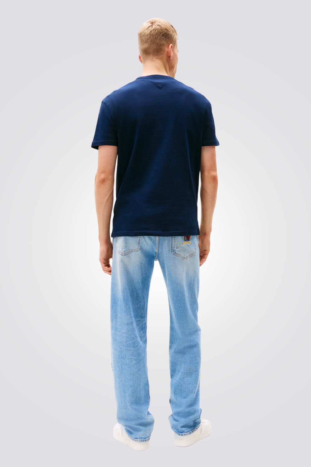 חולצת טישרט לגברים