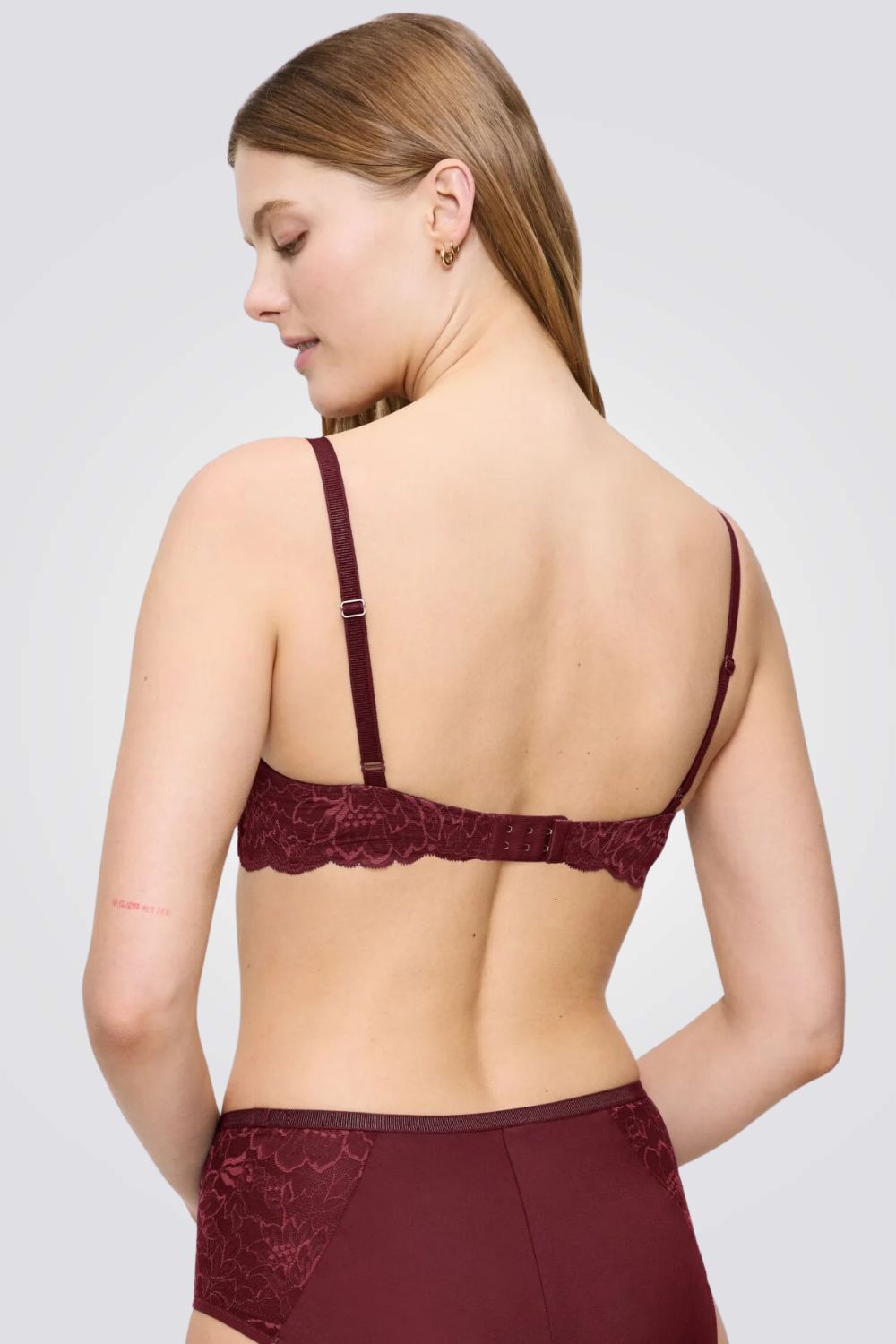 חזייה מרופדת ללא קשת | טריומף