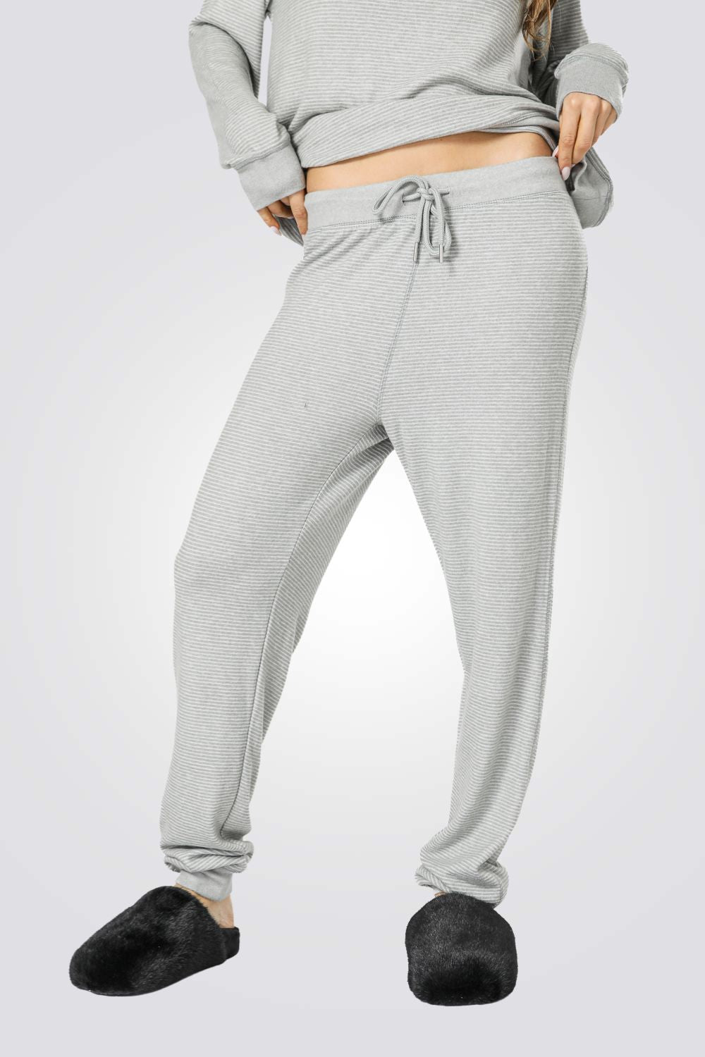 סט פיג'מת מעבר בטקסטורת פסים