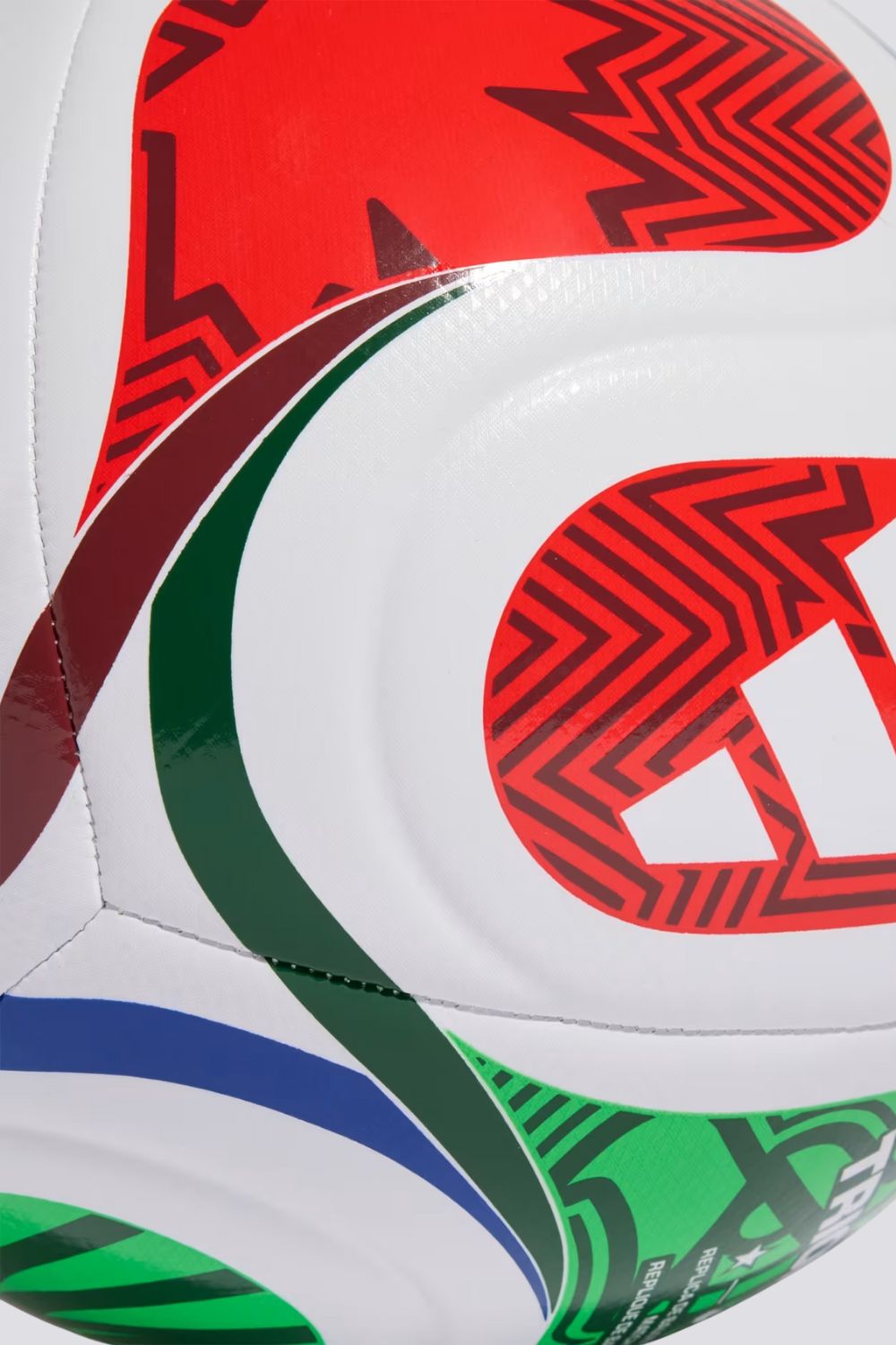 כדור אימונים בהשראת הטורניר FIFA World Cup 26 | אדידס