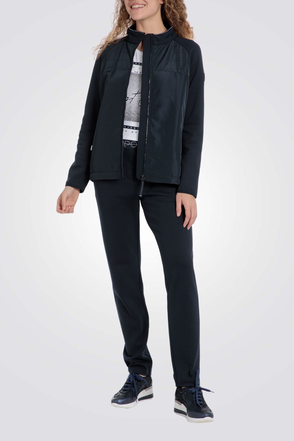 ג'קט מרופד חלקית בצבע נייבי