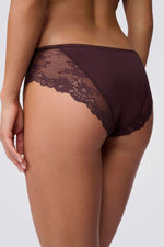 תחתון בגזרת ביקיני עם תחרה מעוצבת | פמינה