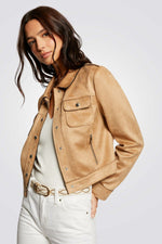 ג'קט קצר דמוי זמש בצבע כאמל