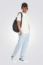 טישירט לגברים בצבע לבן