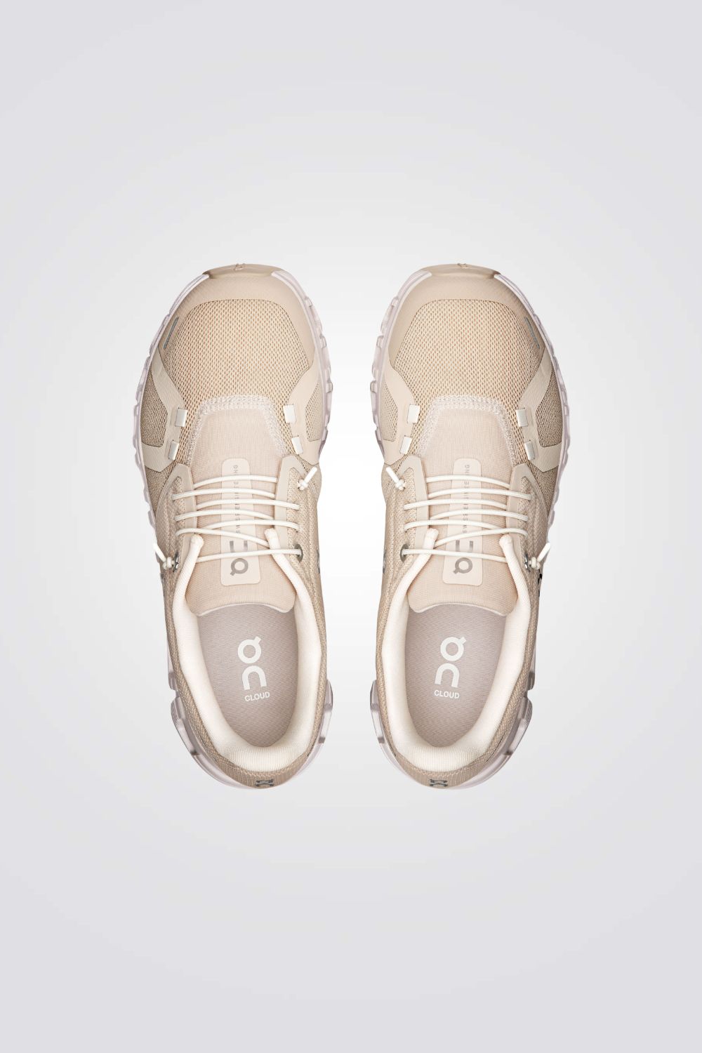 נעלי ספורט לנשים Cloud 6 בצבע בז'/לבן