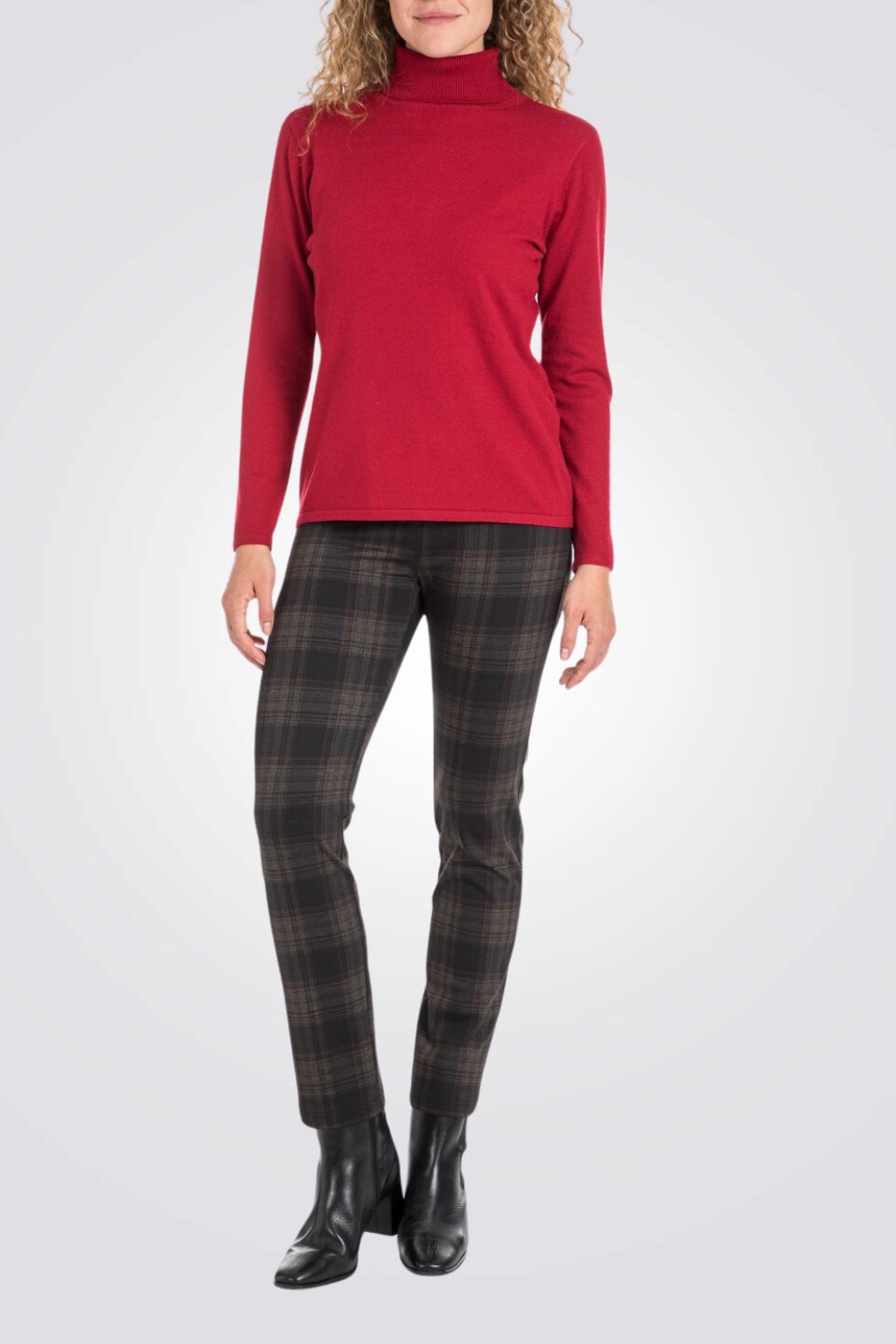 חולצת בייסיק ג'רסי צווארון גולף בצבע אדום