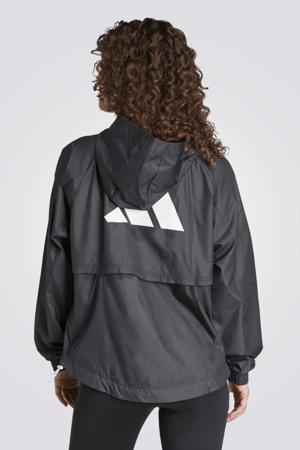מעיל רוח לנשים בצבע שחור