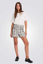 טישירט לבנה לנשים עם עיטור אבנים | מורגן