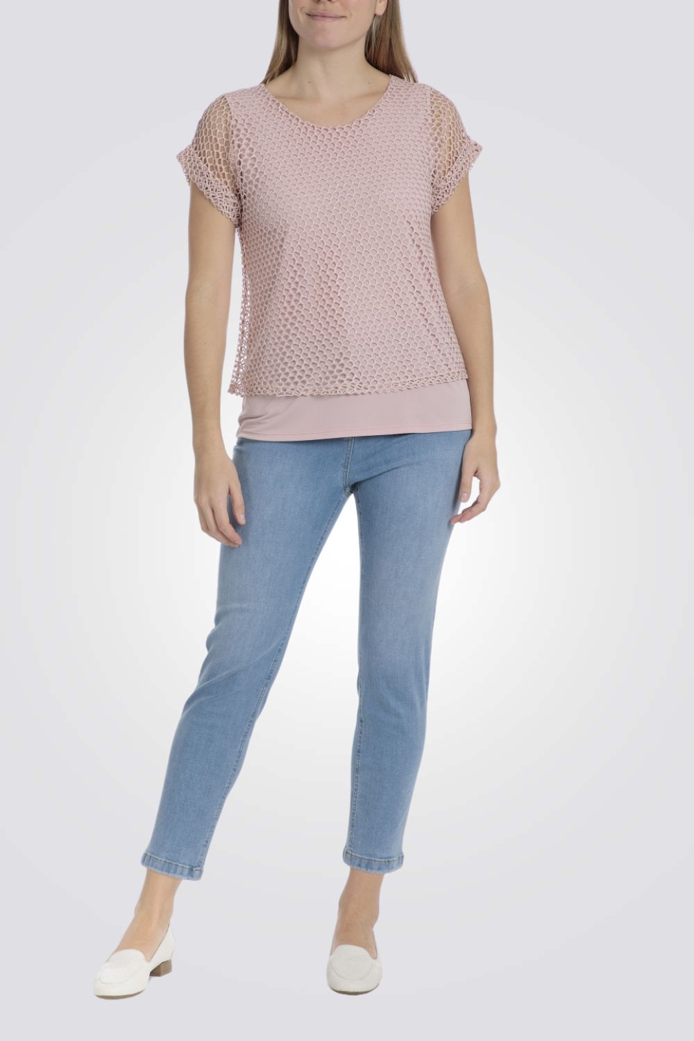 טישירט לנשים מרשת בצבע ורוד