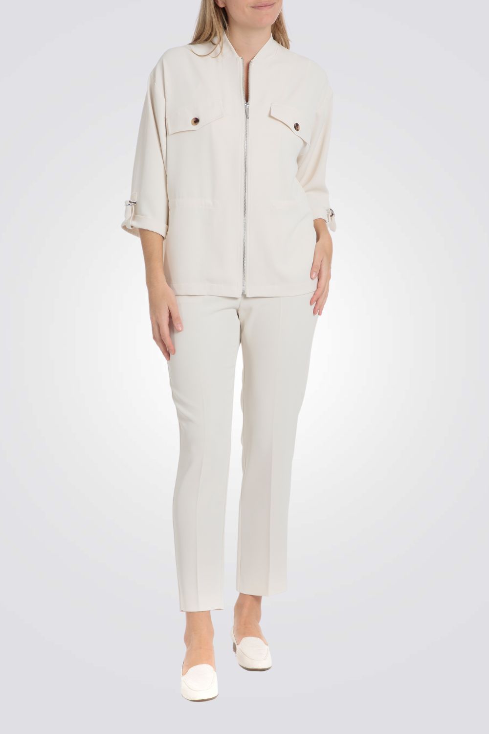 ג'קט שרוולי 3/4 בצבע שמנת