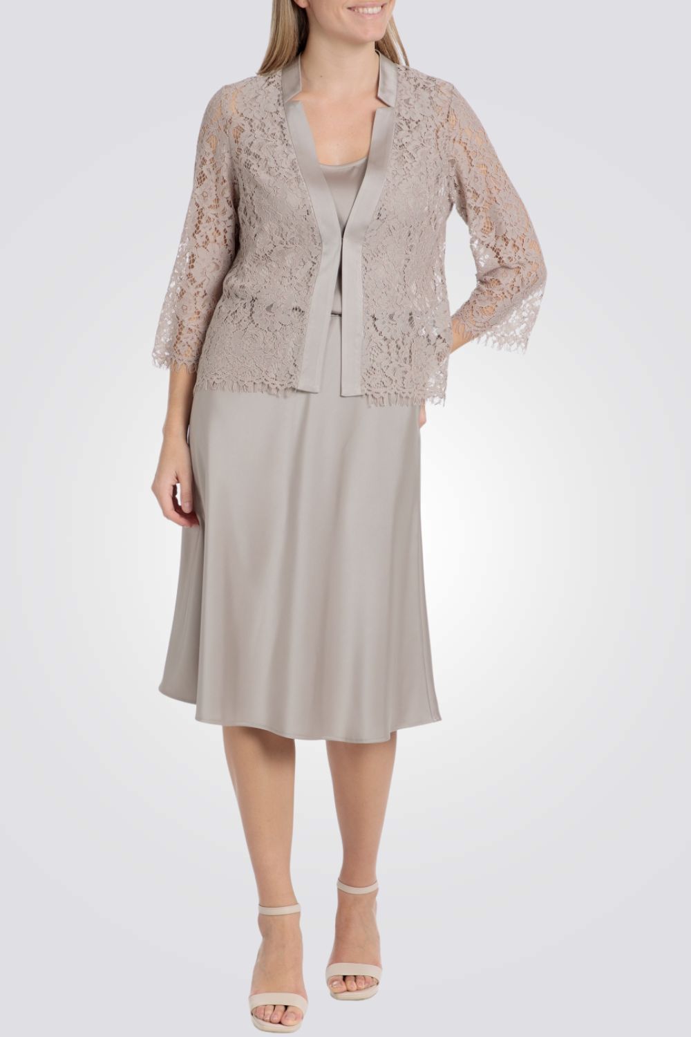 ג'קט תחרה לנשים בצבע בז'