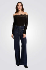 חולצת ריב אוף שולדרס בשילוב תחרה בצבע שחור