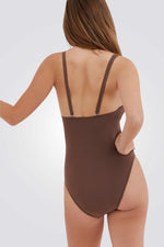 בגד ים שלם לנשים