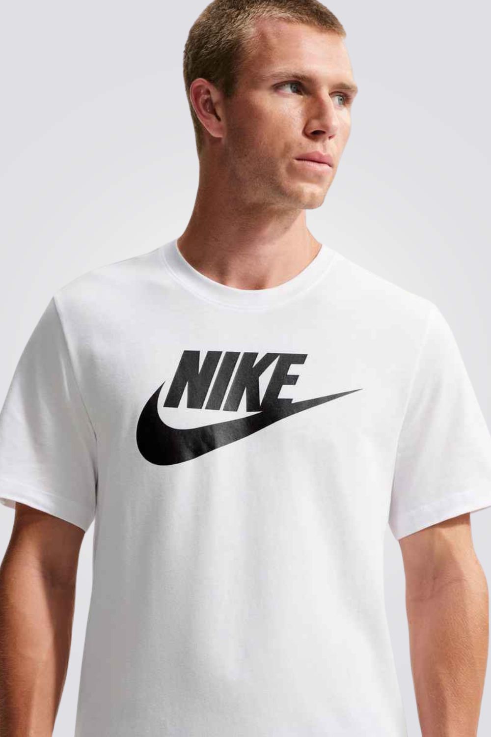 טישירט Nike Sportswear לגברים | נייקי