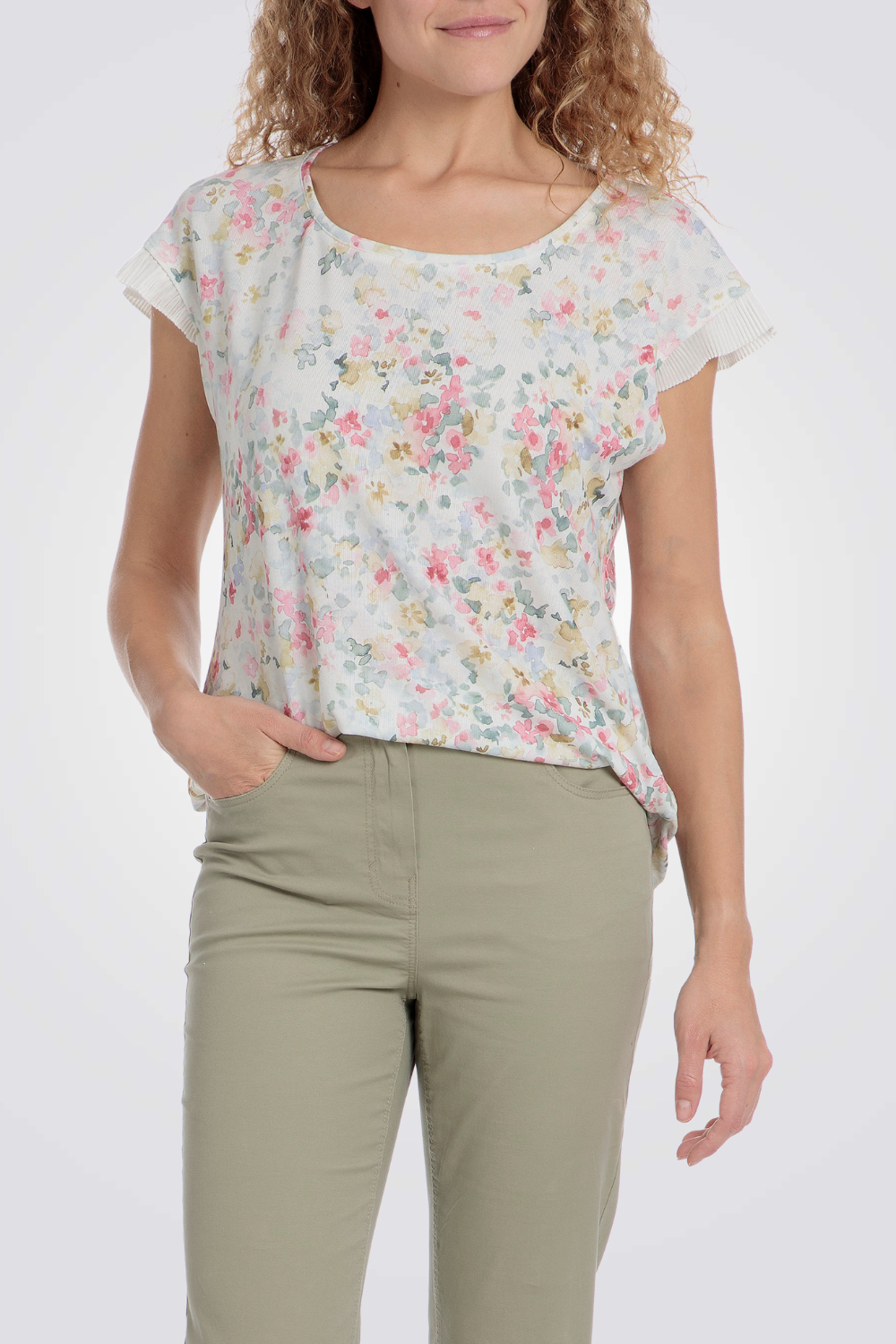 חולצת טי פרחונית 