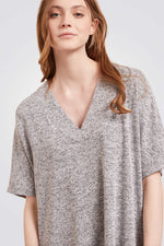 כותונת לילה CLOVIS בצבע אפור