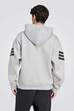 סווטשירט לגברים עם קפוצ'ון בצבע אפור 