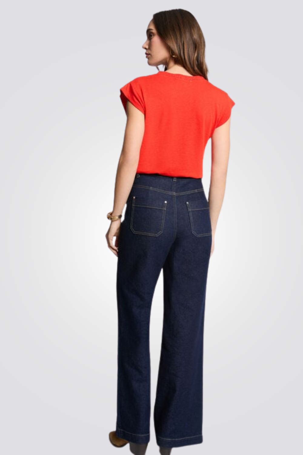 טישירט לנשים בצבע כתום 