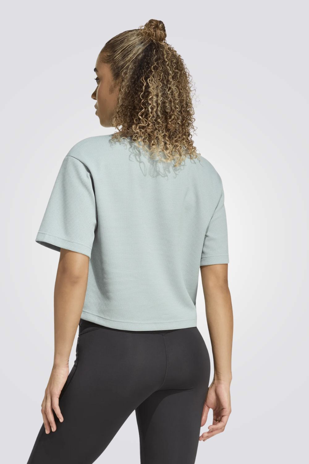 טישירט קצרה בטקסטורת וואפל | אדידס