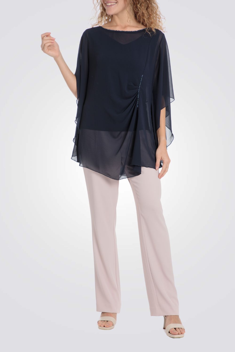 טווינסט בצבע נייבי עם עיטורים מנצנצים