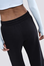 מכנסי פליז מתרחבים | נייקי