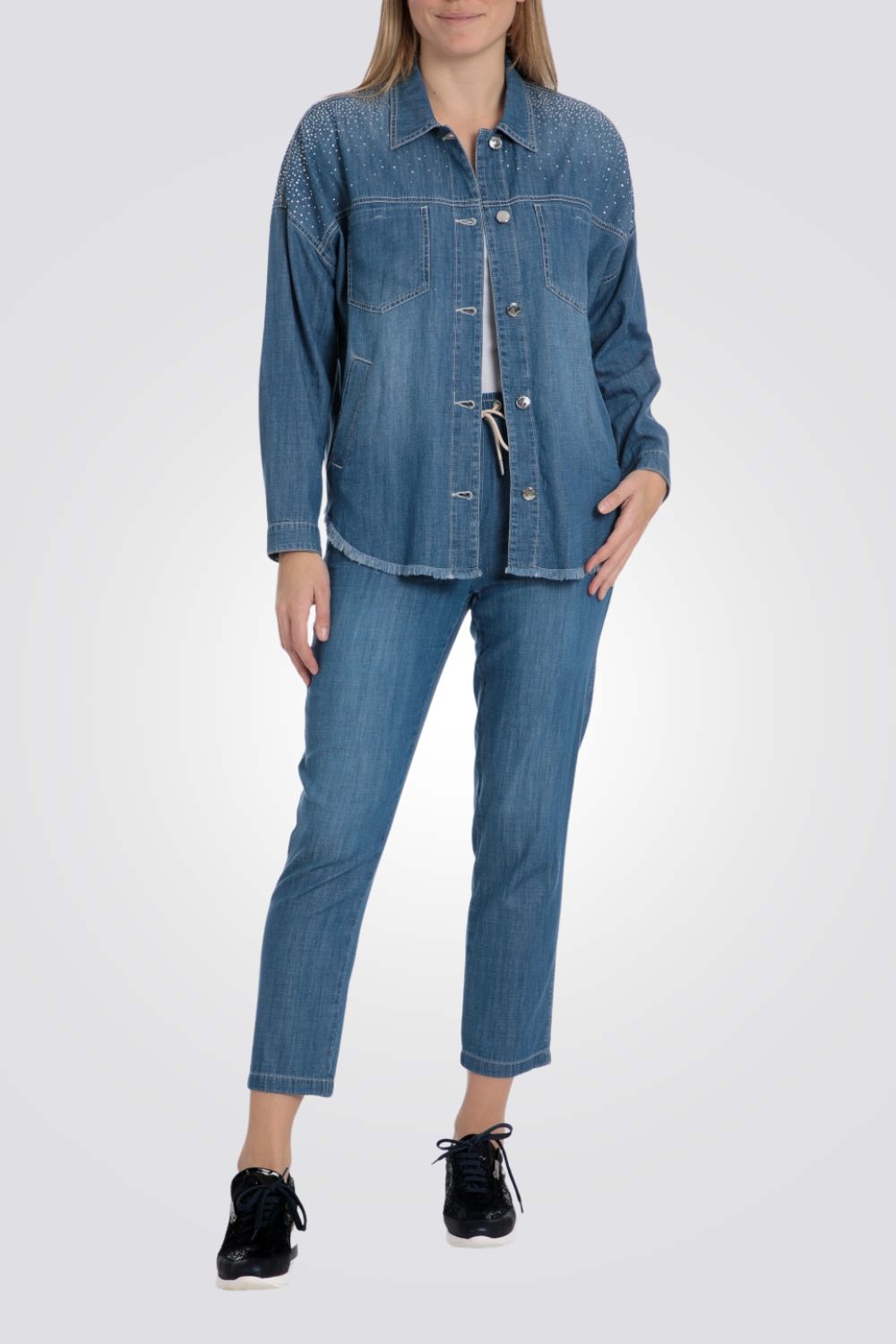 מכנסי ג'ינס לנשים 