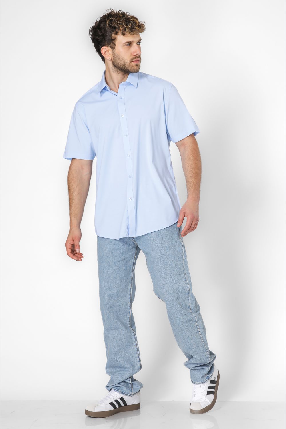 חולצה מכופתרת שרוולים קצרים