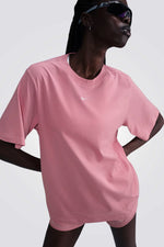 טישירט Nike Sportswear Essential לנשים