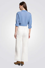 מכנס ג'ינס מתרחב גזרה גבוהה בצבע אופווייט