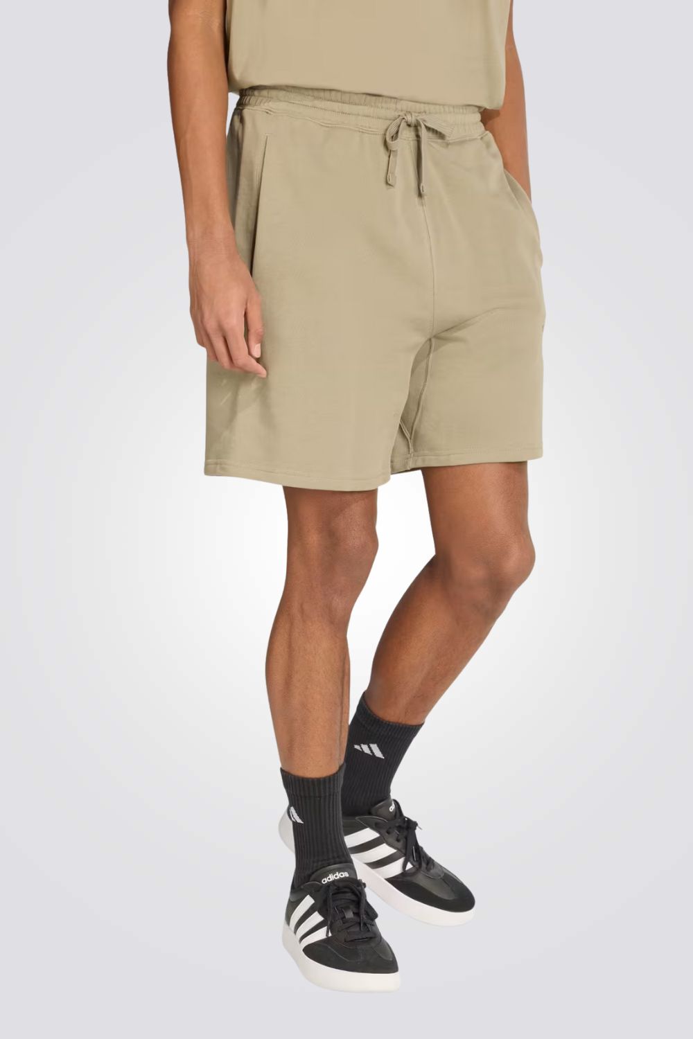 מכנסיים קצרים לגברים 