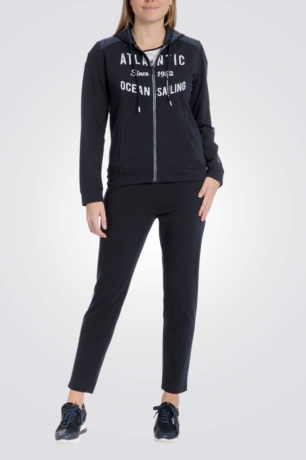 סווטשירט קפוצ'ון עם רוכסן בצבע נייבי