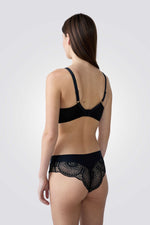 חזיית PURE INFINI MINIMIZER לנשים