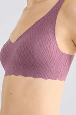 חזייה ללא תפרים עם רפידות נשלפות | סלוגי