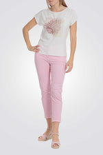 טישירט בצבע לבן הדפס בחזית