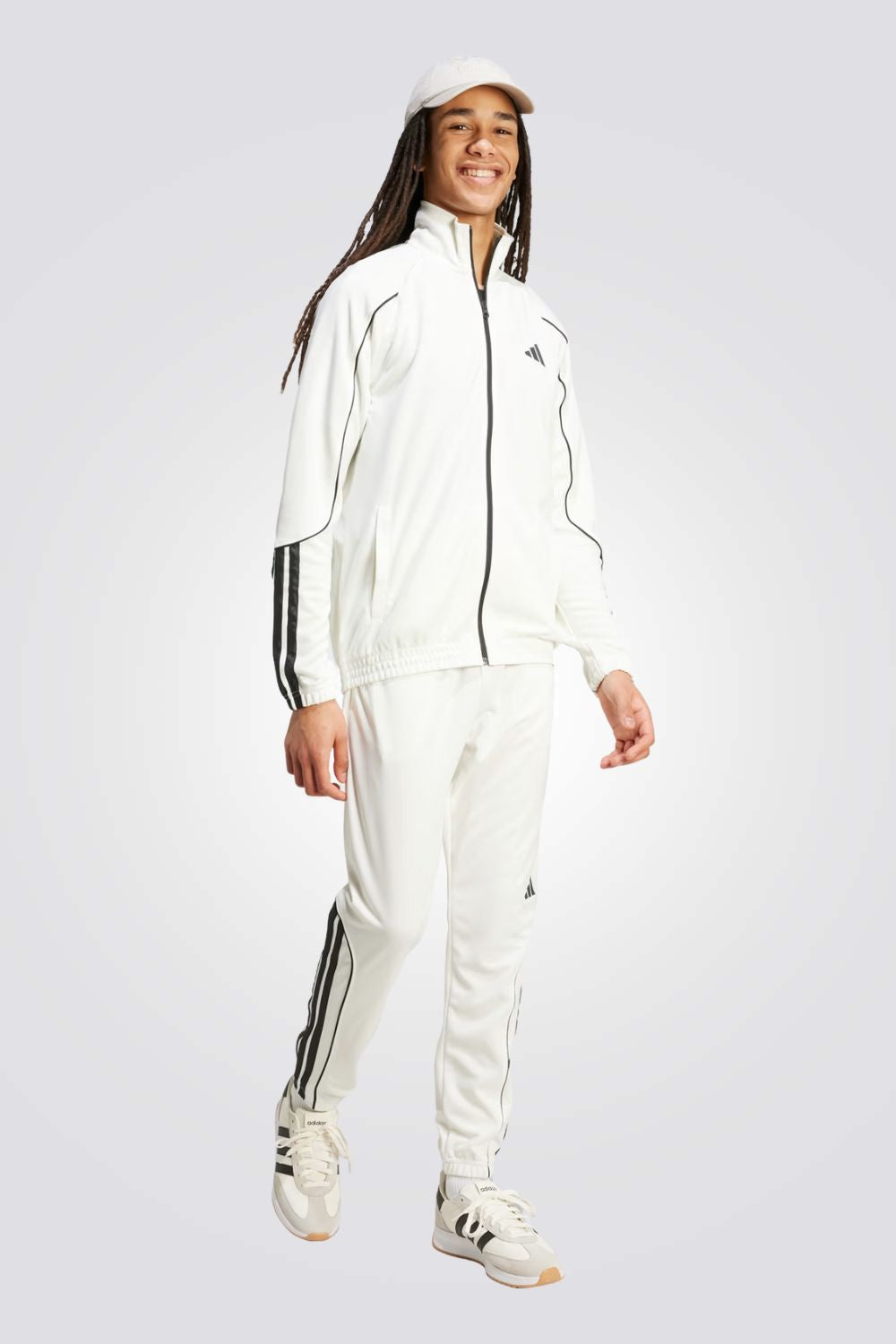 חליפת ספורט לגברים