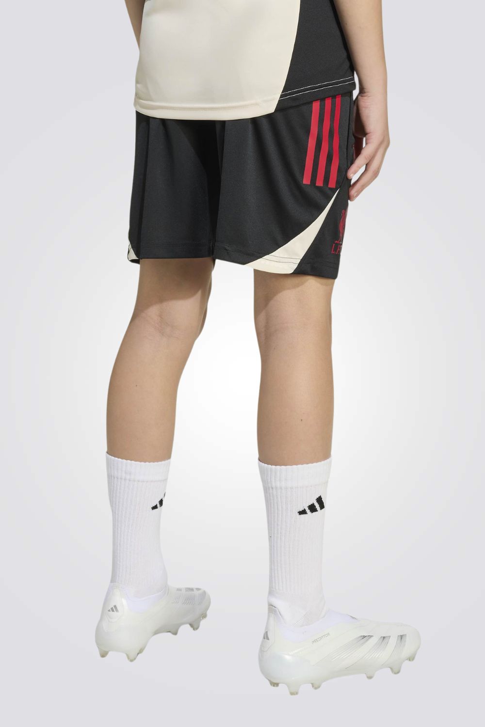 מכנסי ספורט קצרים Liverpool FC squad לילדים ונוער