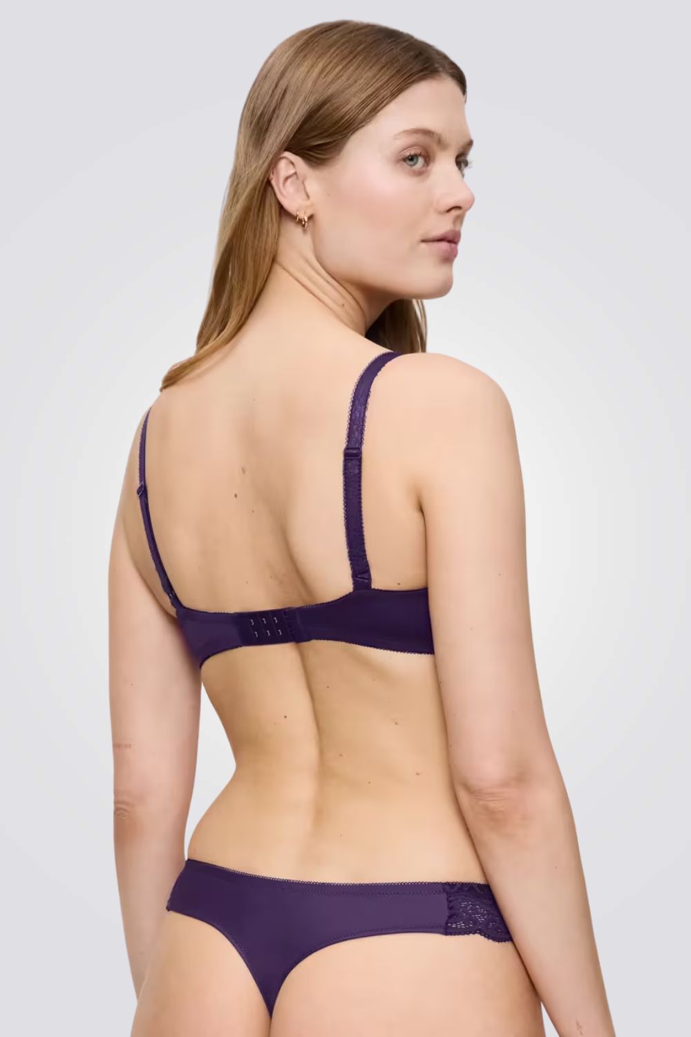 חזיית תחרה ללא ריפוד עם קשת | טריומף