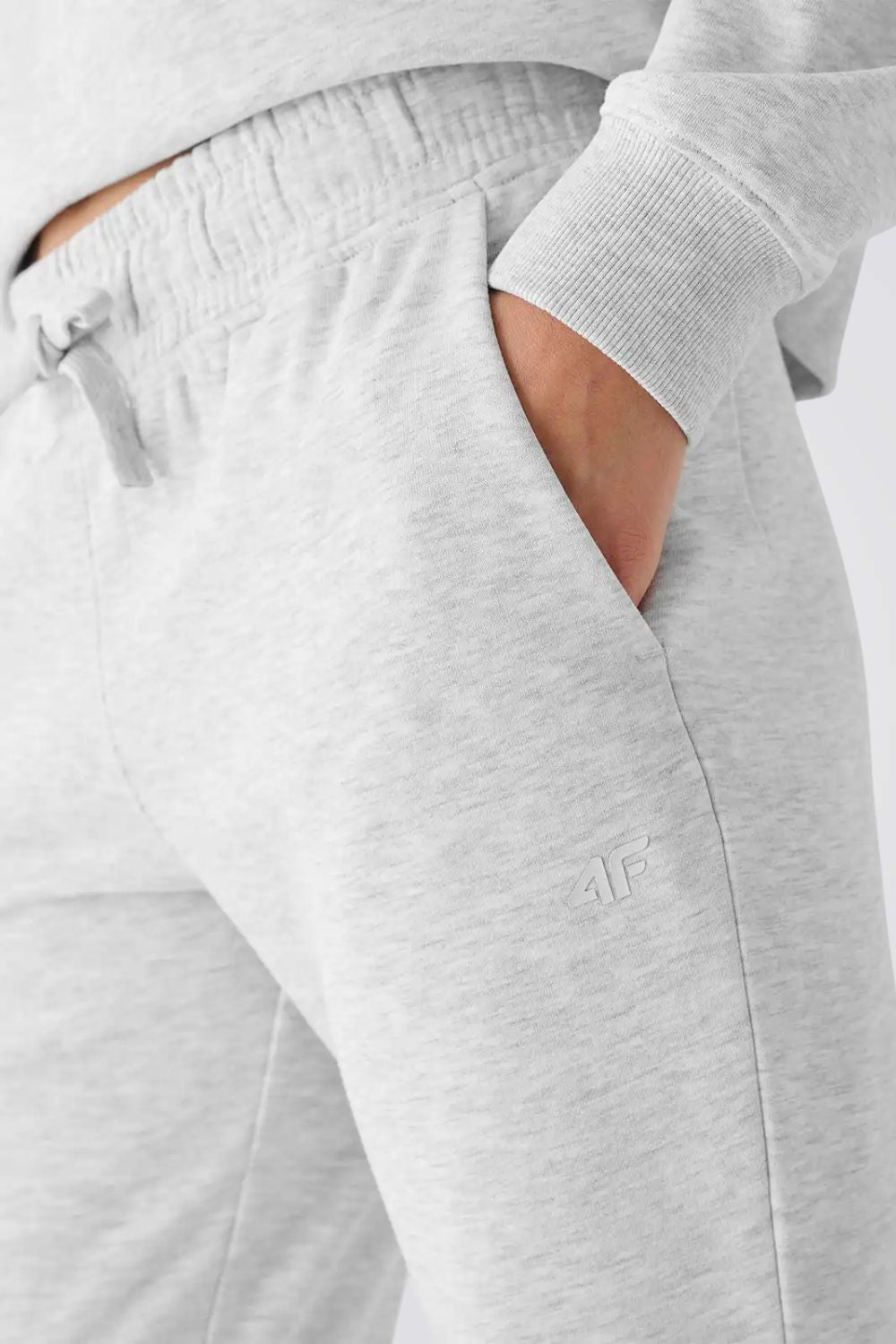 מכנסי טרנינג לנשים | 4F 