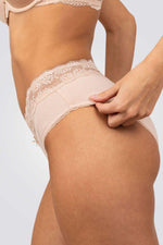 תחתוני מידי עם תחרה | פמינה