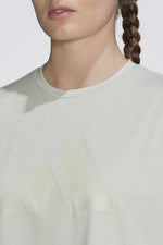 טישירט אימון קצרה לנשים