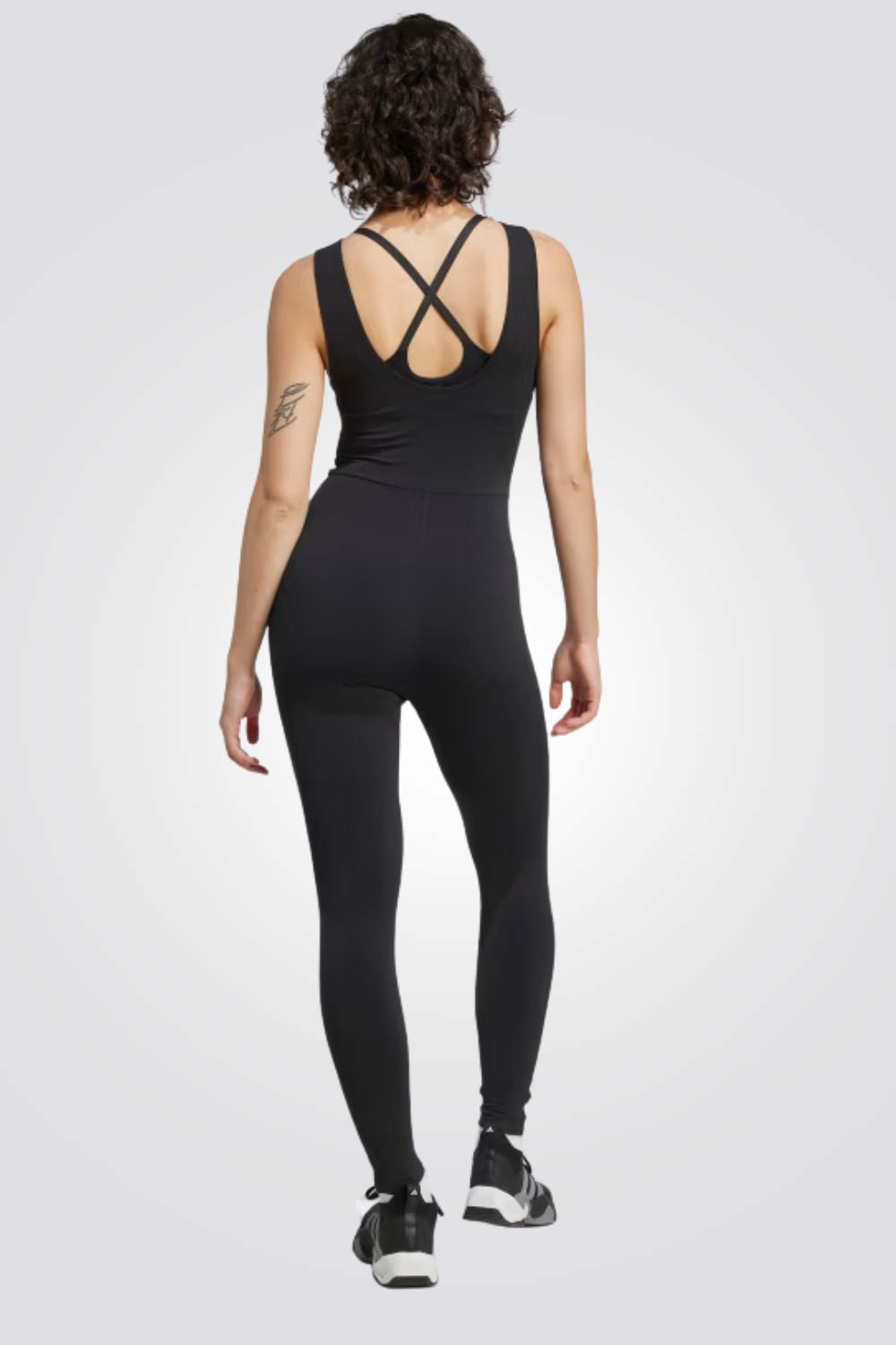 אוברול לנשים בצבע שחור 
