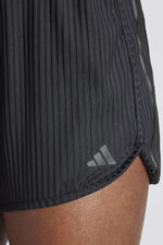 מכנס ספורט PACER RIB SHORT לנשים