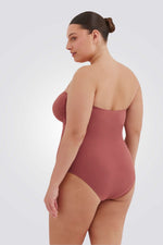 בגד ים שלם לנשים