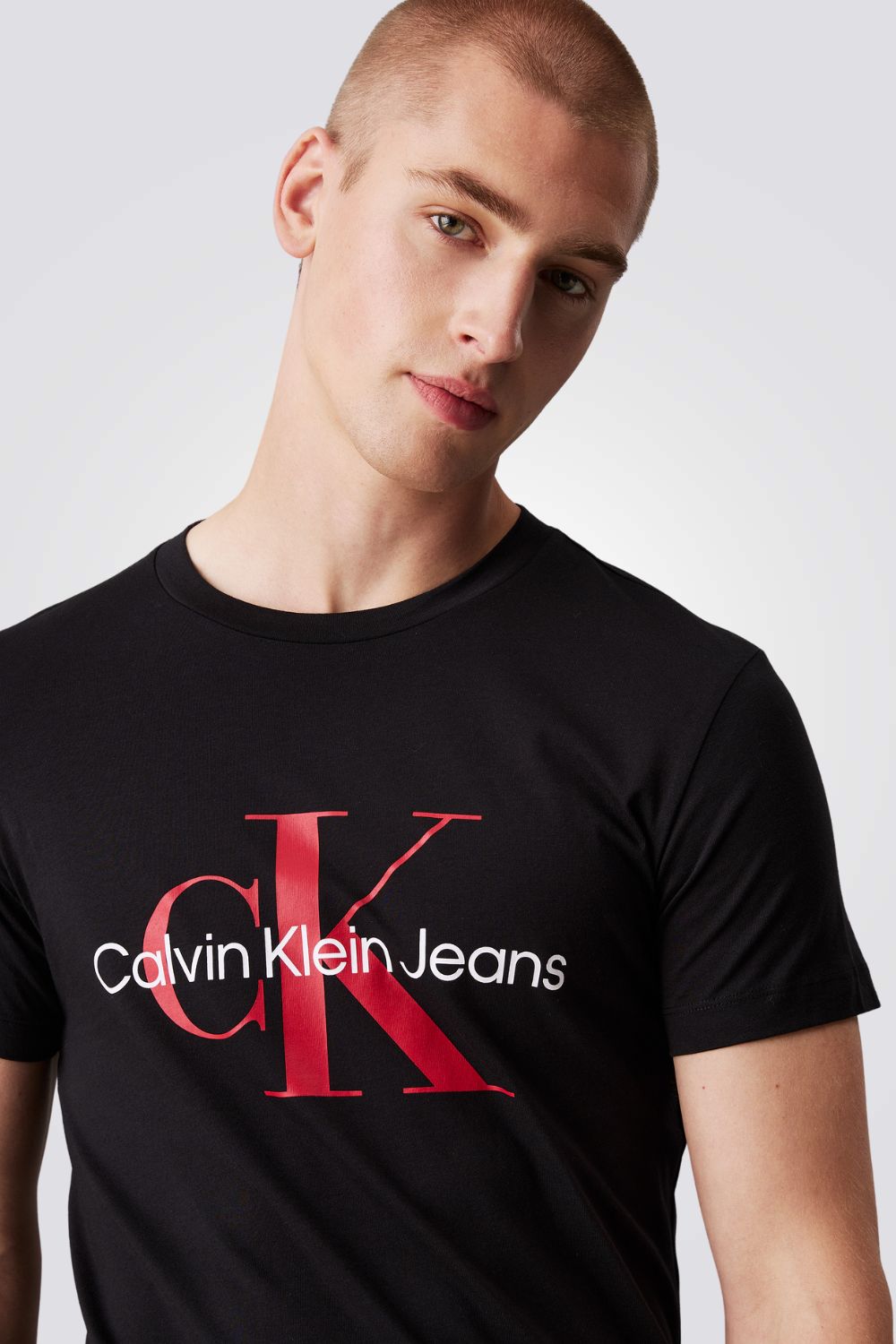 חולצת טישרט לגברים