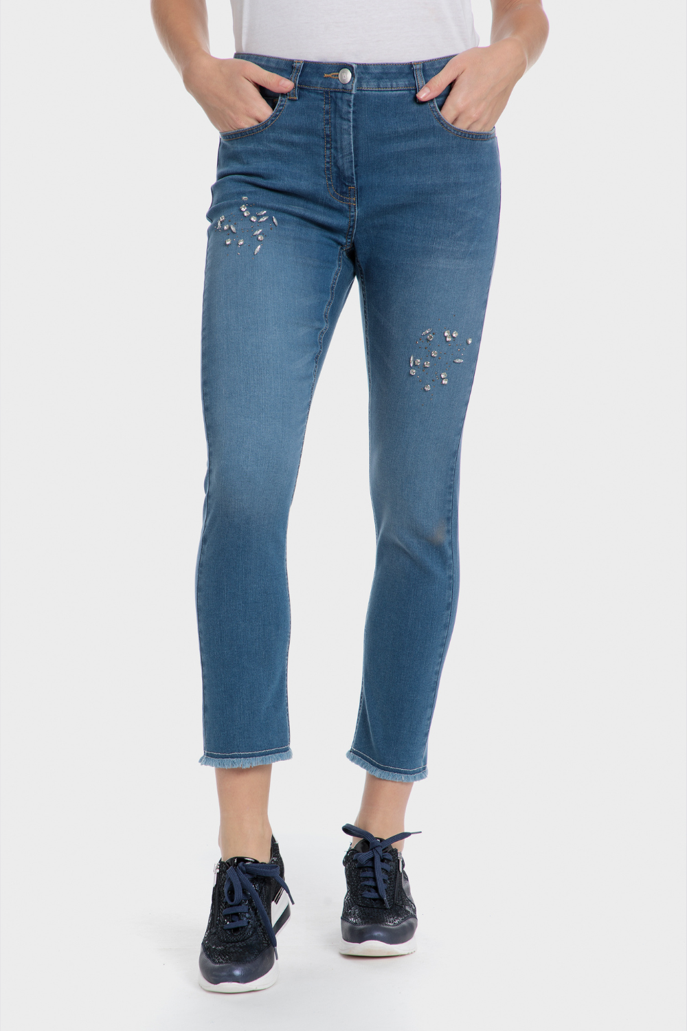 מכנסי ג'ינס ארוכים