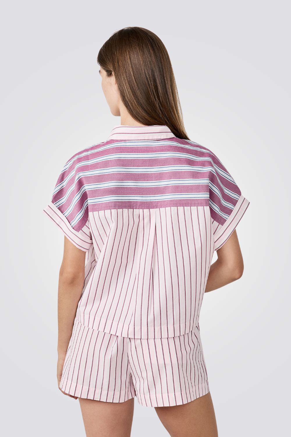 חולצת לילה מכופתרת בהדפס פסים | איתם