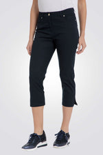 מכנסי קפרי שסעים בצדדים בצבע נייבי