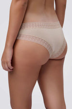 תחתוני צ'יקי בעיצוב תחרה | פנימה