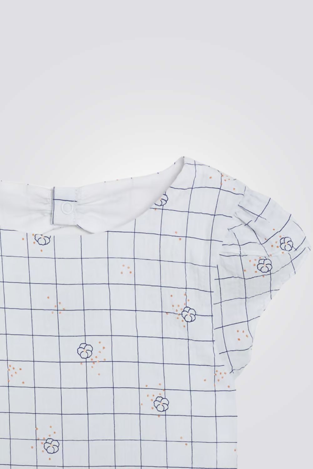 חולצת לבנה משובצת שרוול קצר בנות