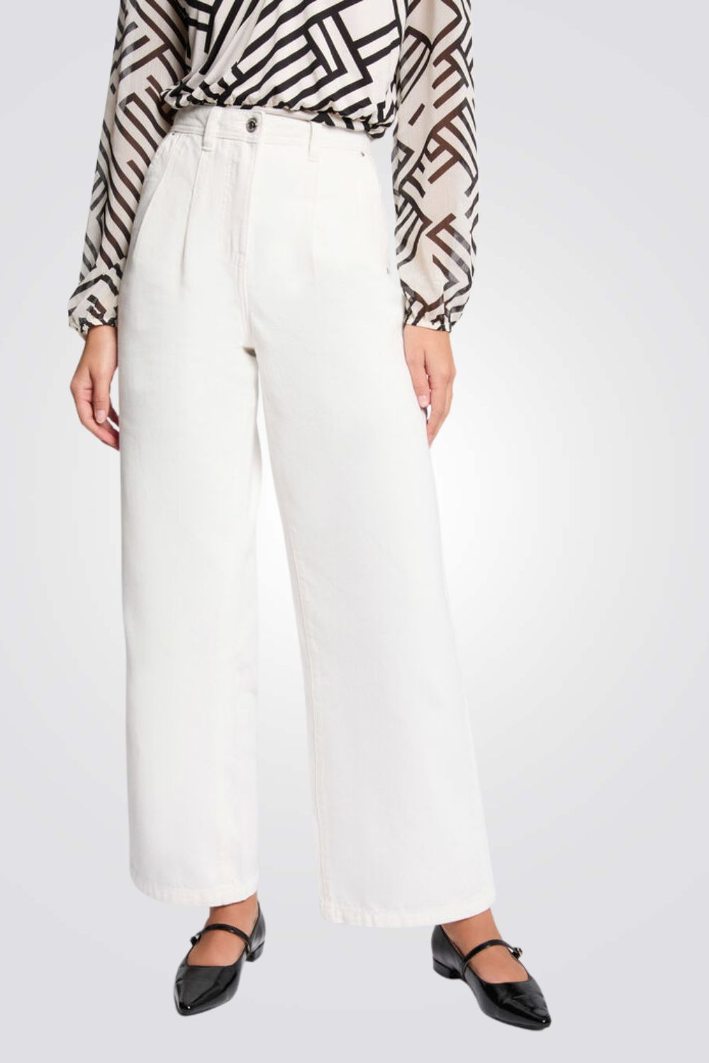 מכנסי ג'ינס Wide Leg גזרה גבוהה בצבע לבן